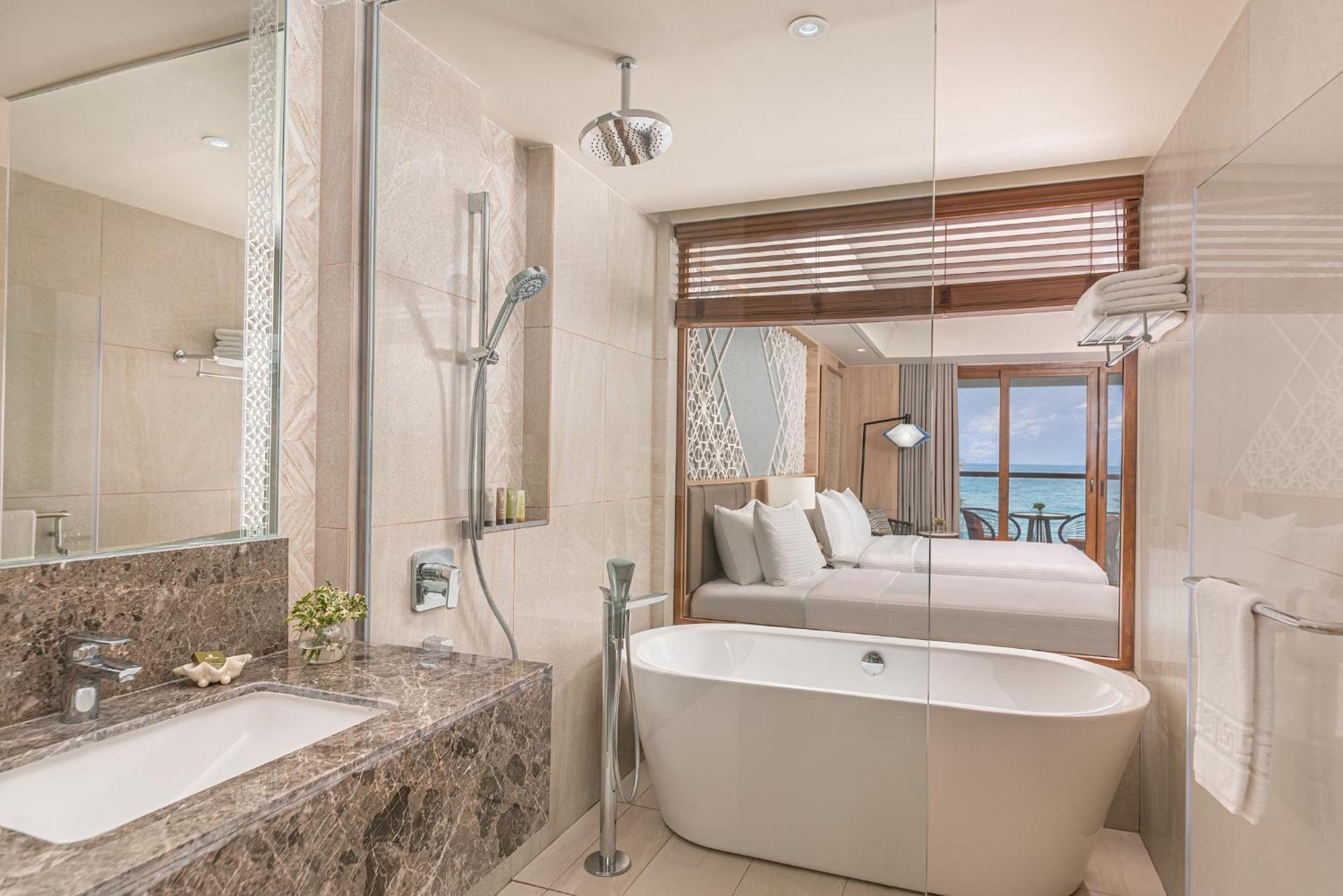 Henann Premier Coast Resort 邦劳 外观 照片